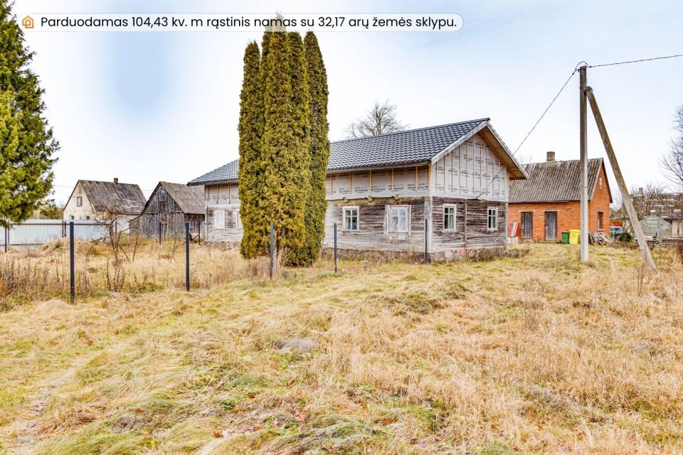 Parduodamas erdvus, rąstinis namas su 32,17 arų žemės sklypu Pakruojo r., Laipu&scaron;kių k.