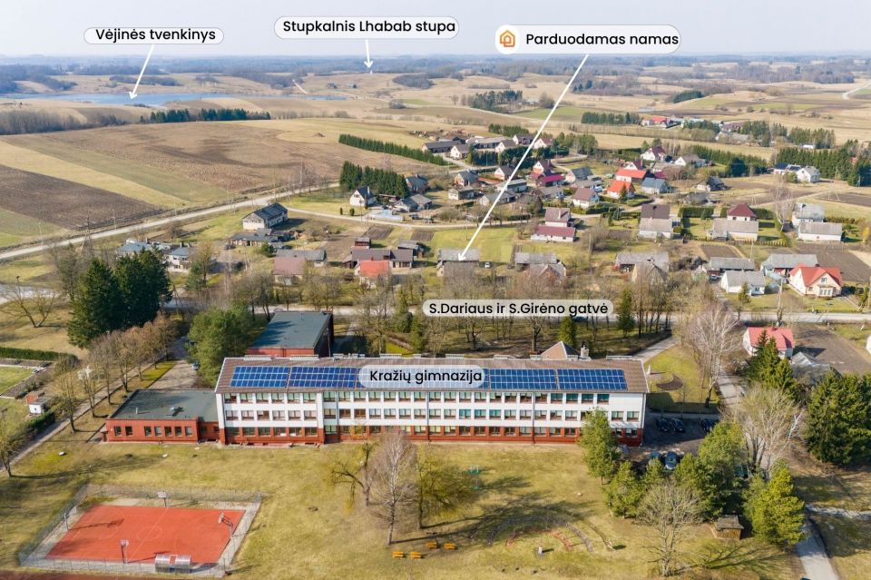 Parduodamas rąstinis gyvenamasis namas su 29 arų sklypu, Kelmės r. Kražių mstl., S.Dariaus ir S.Girėno g. 7