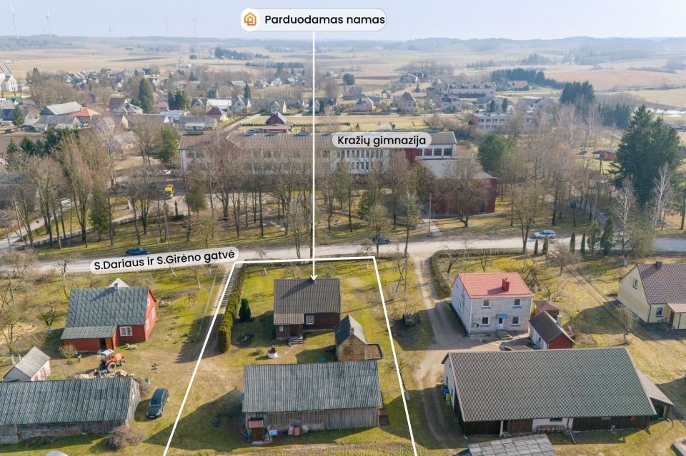 Parduodamas rąstinis gyvenamasis namas su 29 arų sklypu, Kelmės r. Kražių mstl., S.Dariaus ir S.Girėno g. 7