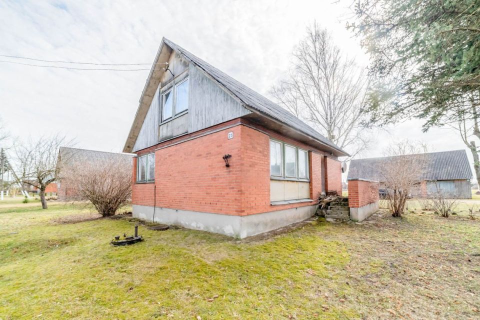 Ramioje vietoje! Parduodamas gyvenamasis namas Akmenės r., Daubi&scaron;kių k., Beržų g. 23