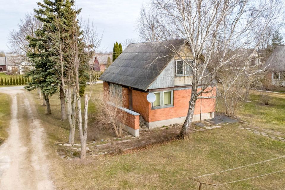 Ramioje vietoje! Parduodamas gyvenamasis namas Akmenės r., Daubi&scaron;kių k., Beržų g. 23