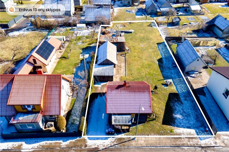 Parduodamas gyvenamasis namas su 13 arų sklypu, Skuode, Birutės g.