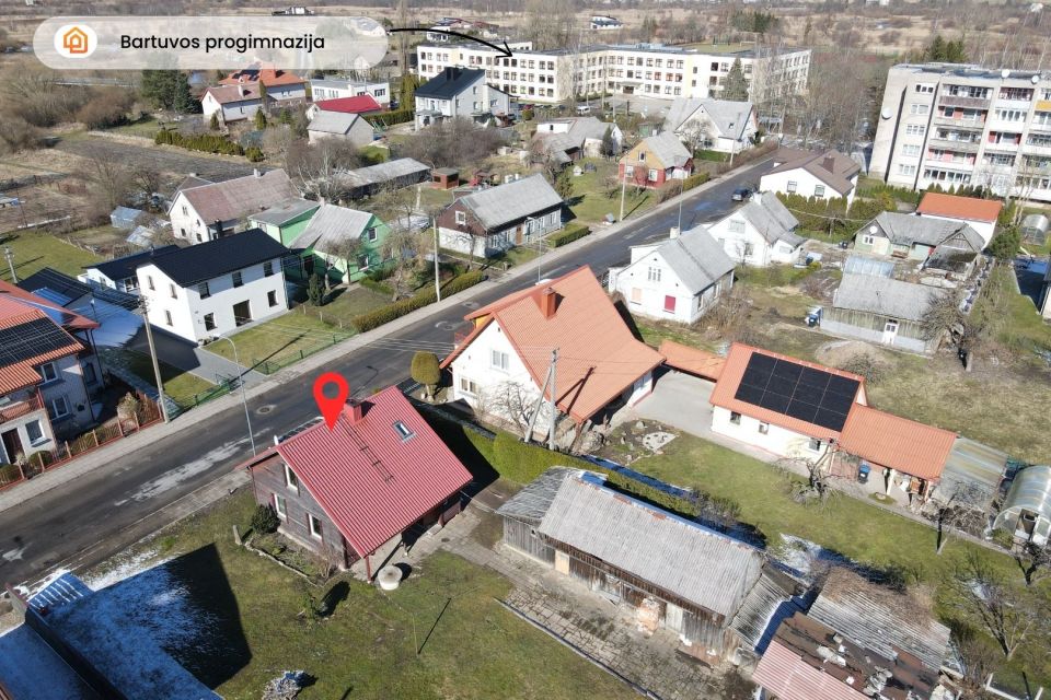 Parduodamas gyvenamasis namas su 13 arų sklypu, Skuode, Birutės g.