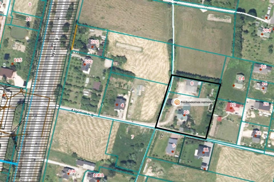 Parduodamas gyvenamasis namas su 55 arų namų valdos sklypu, adresu Atgimimo g., Teleičių k., Kauno rajonas.