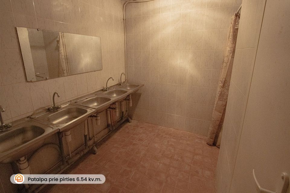 Parduodamas gyvenamasis namas su 55 arų namų valdos sklypu, adresu Atgimimo g., Teleičių k., Kauno rajonas.