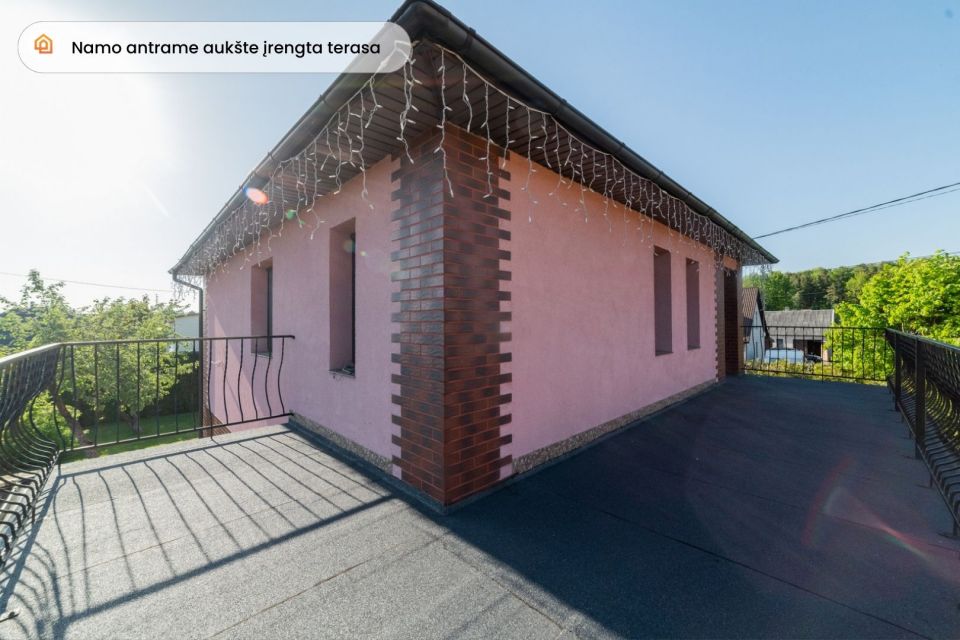 Parduodamas gyvenamasis namas su pirtimi ir pagalbiniais pastatais Šiaurės g. 18, Mažeikiuose