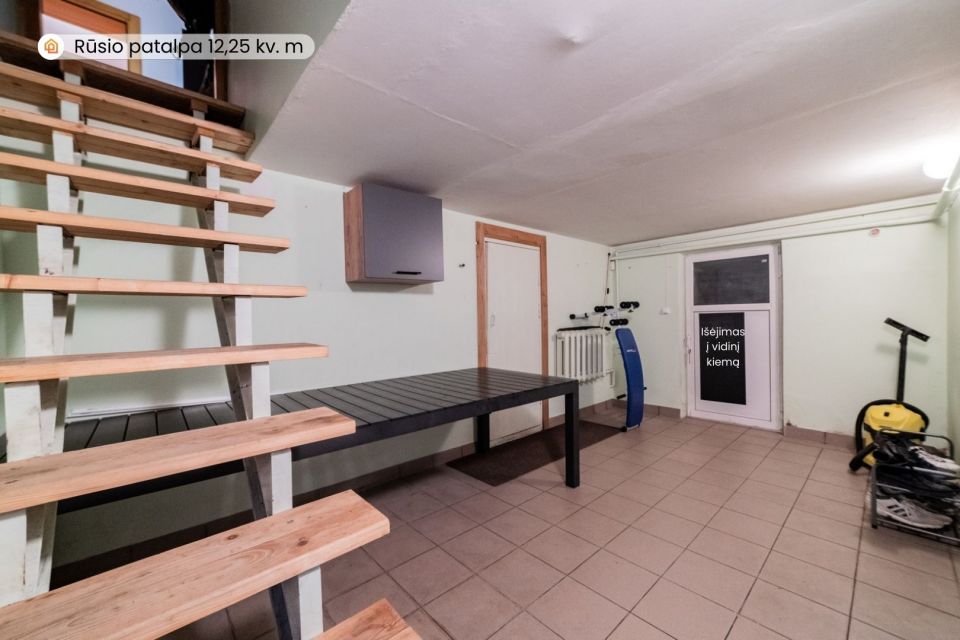 Parduodamas išskirtinio išplanavimo, kokybiškomis medžiagomis įrengtas namas Noreikių k., Šiaulių r.