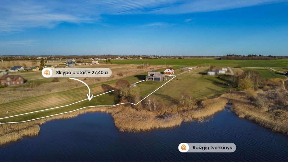 Parduodamas išskirtinis 277 m² namas su tiesioginiu priėjimu prie Šiaulių jūros – gyvenimas, kur harmoningai dera gamta ir elegancija!