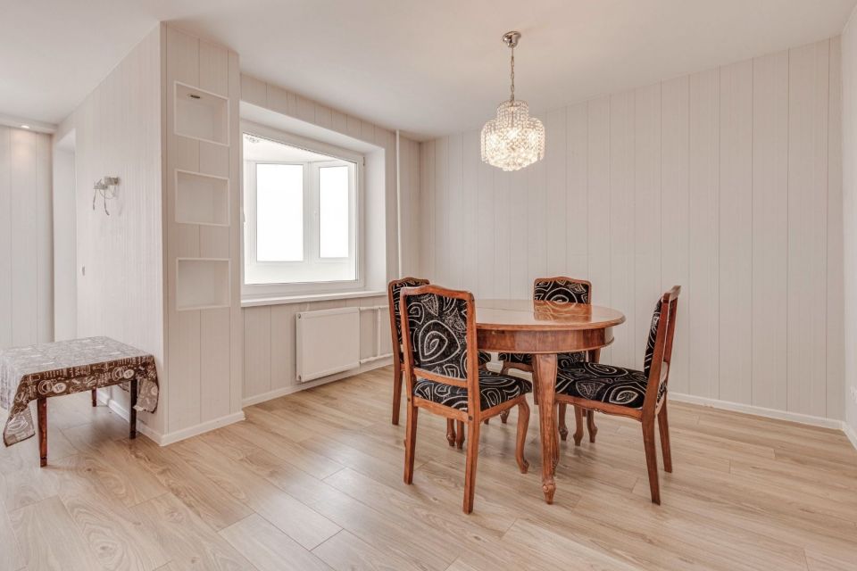 Parduodamas itin erdvus 3 kambarių butas &Scaron;iauliuose, Lyros g., pro kurio langus atsiveria plati miesto panorama!