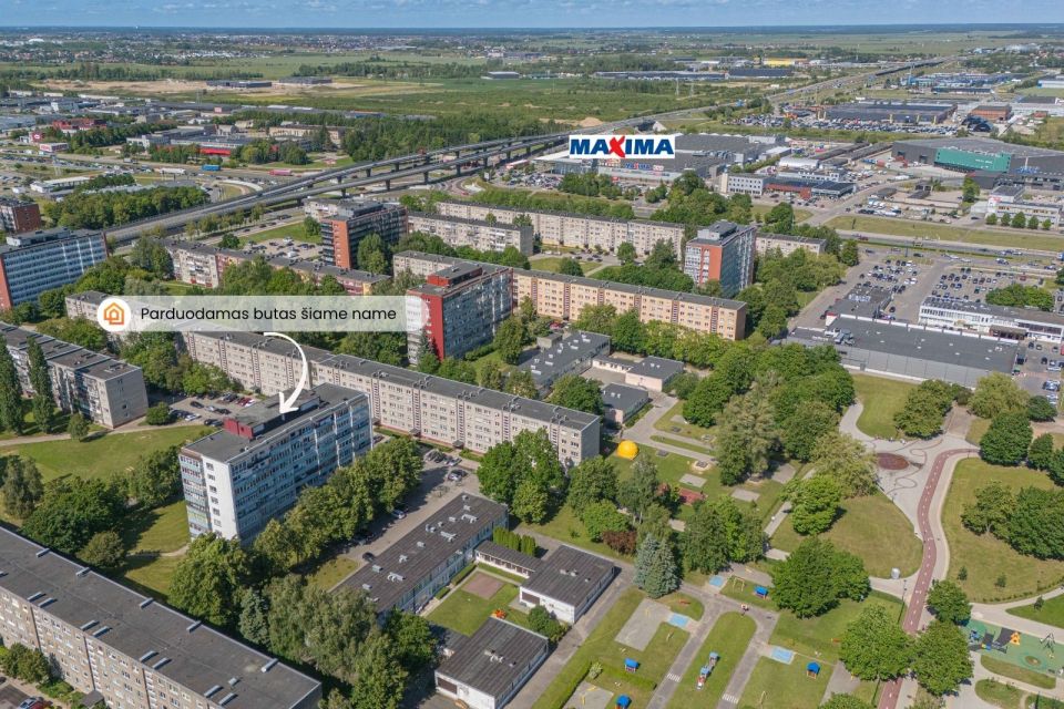 Parduodamas jaukus, šviesus ir tvarkingas 1 kambario butas Baltijos pr. 33, Klaipėdoje.