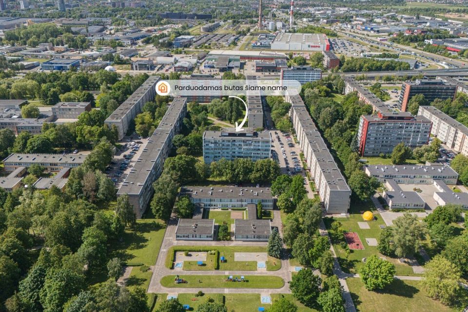 Parduodamas jaukus, šviesus ir tvarkingas 1 kambario butas Baltijos pr. 33, Klaipėdoje.