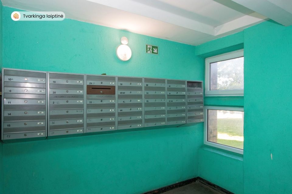 Parduodamas jaukus, šviesus ir tvarkingas 1 kambario butas bendrabučio tipo name Žemaitės g. 104, Šiauliai