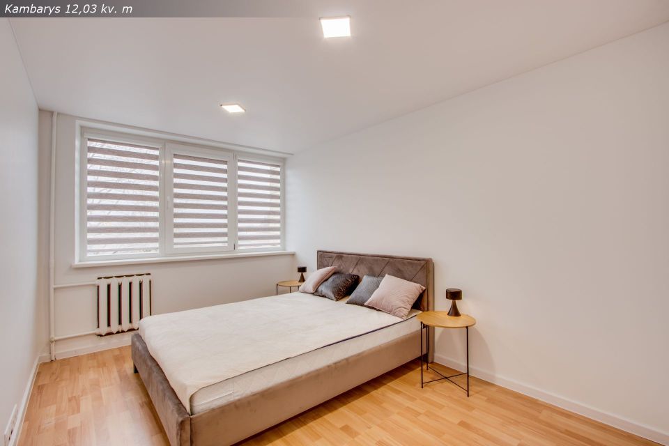 Parduodamas jaukus, tvarkingas 2 kambarių butas bendrabučio tipo name Žemaitės g. 104, Šiauliai.