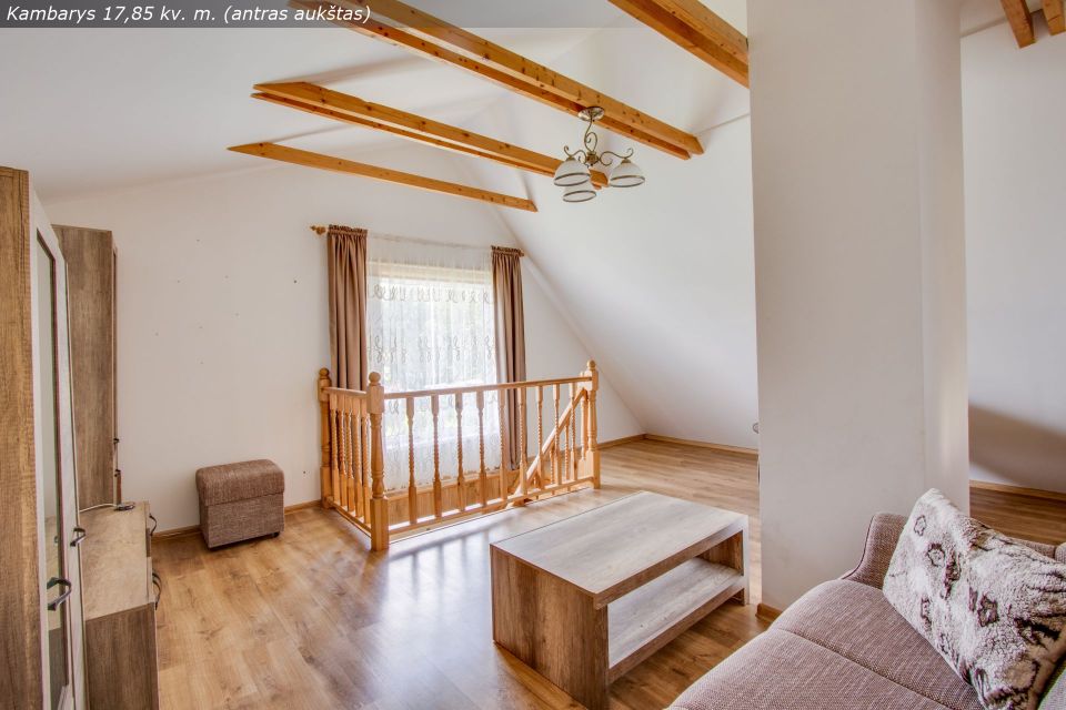 Parduodamas kompakti&scaron;kas gyvenamasis namas su 9,71 aro žemės sklypu Nepriklausomybės g. 31, Kelmėje.