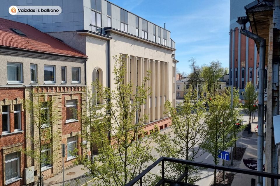 Parduodamas miesto centre 2 kambarių butas Vasario 16-osios g. 31, Šiauliuose