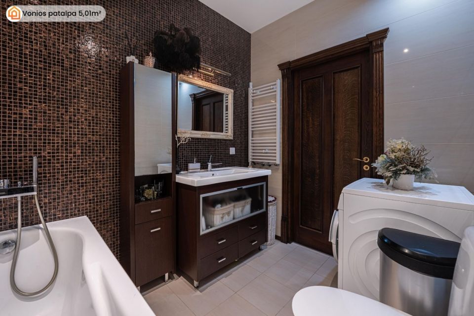 Parduodamas modernus 66,92 m&sup2; ploto, 3 kambarių butas strategi&scaron;koje Klaipėdos vietoje, Birutės g. 22,  &scaron;alia prekybos centro &bdquo;Akropolis"