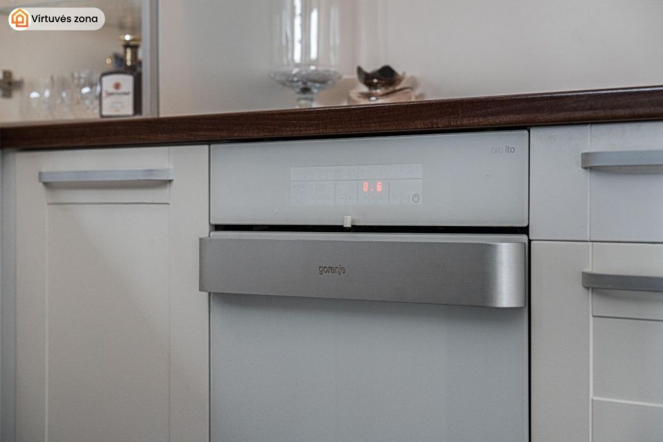 Parduodamas modernus 66,92 m&sup2; ploto, 3 kambarių butas strategi&scaron;koje Klaipėdos vietoje, Birutės g. 22,  &scaron;alia prekybos centro &bdquo;Akropolis"