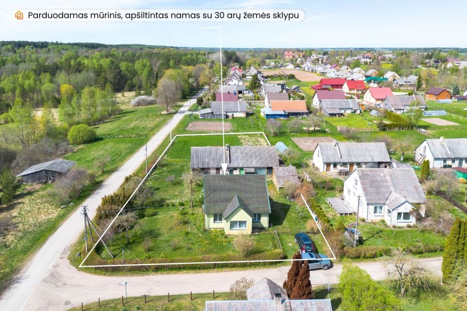 Parduodamas mūrinis, ap&scaron;iltintas namas su 30 arų žemės sklypu Mažeikių r., Palnosų k.