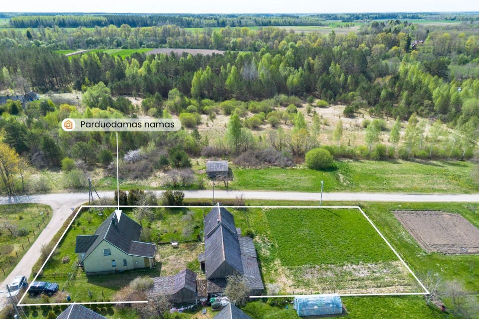 Parduodamas mūrinis, ap&scaron;iltintas namas su 30 arų žemės sklypu Mažeikių r., Palnosų k.