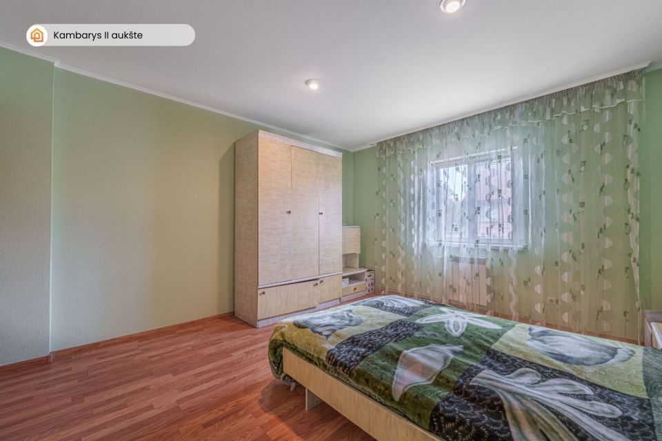 Parduodamas namas Klaipėdoje - gyvenamasis mūrinis namas su garažu ir 4,87 a sklypu pačiame Klaipėdos centre H. Manto g. 82A!