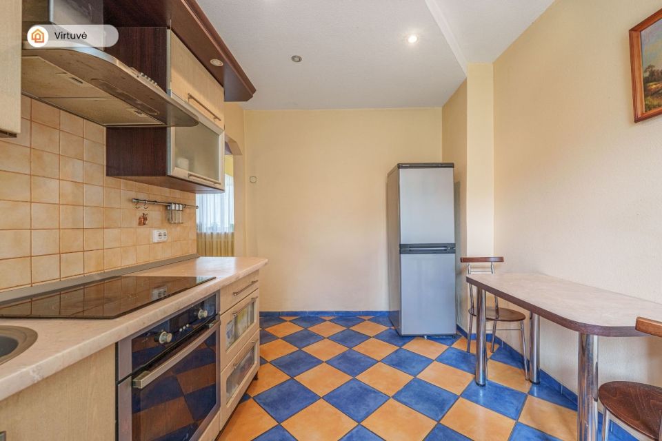 Parduodamas namas Klaipėdoje - gyvenamasis mūrinis namas su garažu ir 4,87 a sklypu pačiame Klaipėdos centre H. Manto g. 82A!