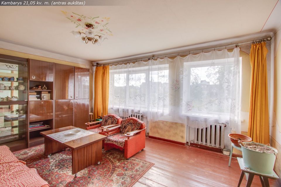 Parduodamas mūrinis namas Parko g. 31, Maneikių k., Kelmės r. (3km nuo Kelmės m.).