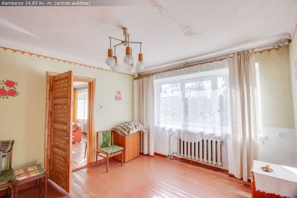 Parduodamas mūrinis namas Parko g. 31, Maneikių k., Kelmės r. (3km nuo Kelmės m.).