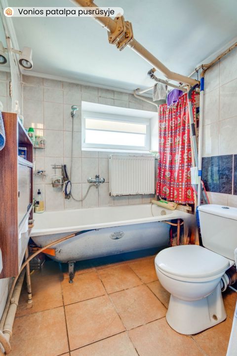 Parduodamas mūrinis namas su 15 arų žemės sklypu Kelmėje, Vakaro g.