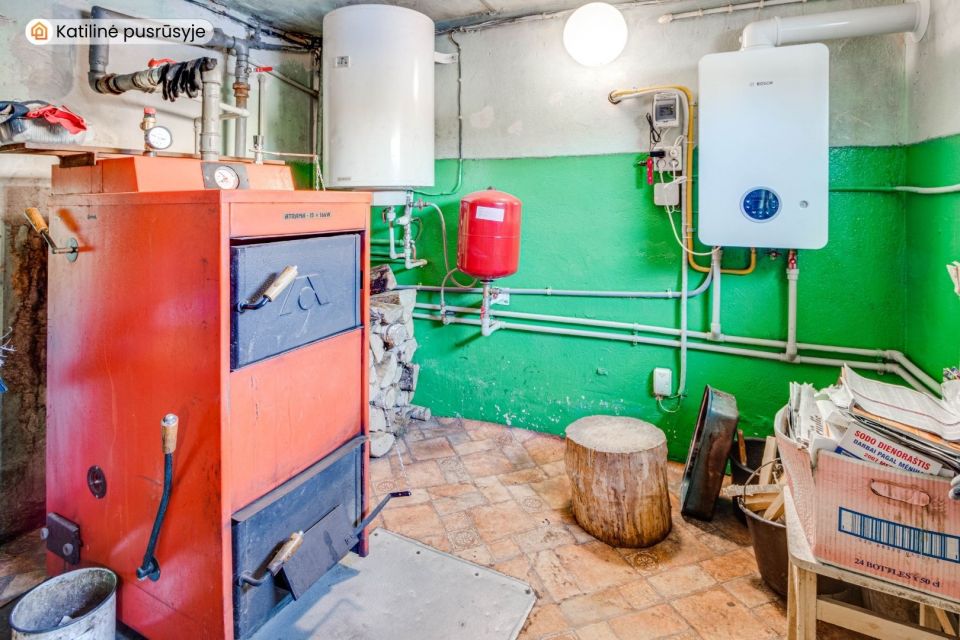 Parduodamas mūrinis namas su 15 arų žemės sklypu Kelmėje, Vakaro g.