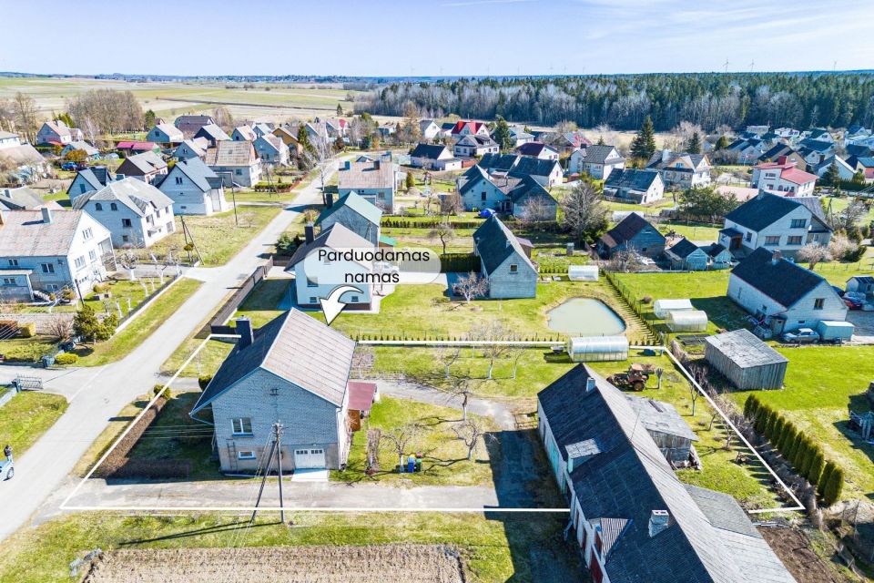 Parduodamas mūrinis namas su 15 arų žemės sklypu Kelmėje, Vakaro g.