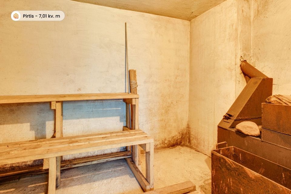 Parduodamas mūrinis namas su 29,40 arų sklypu &scaron;alia Varnių miestelio, Nakačios g. 9, Ožtakių k., Tel&scaron;ių r.