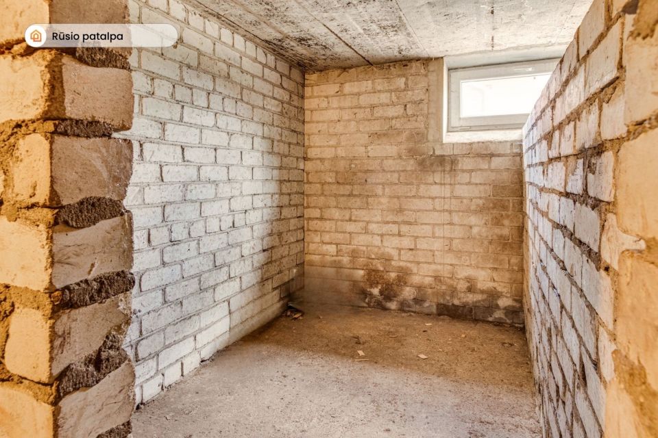 Parduodamas mūrinis namas su 29,40 arų sklypu &scaron;alia Varnių miestelio, Nakačios g. 9, Ožtakių k., Tel&scaron;ių r.