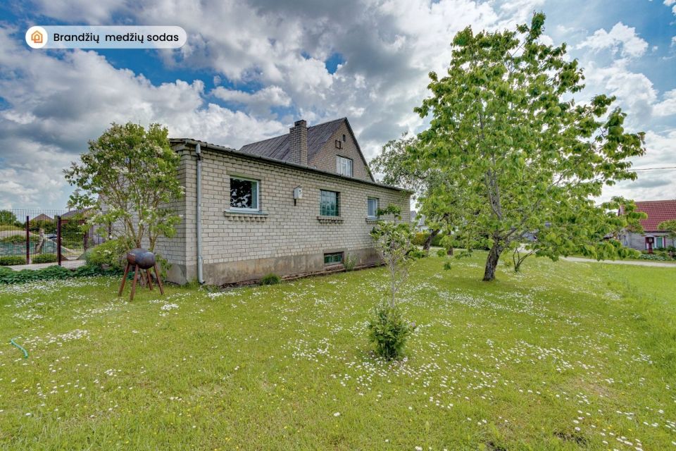 Parduodamas mūrinis namas su 29,40 arų sklypu &scaron;alia Varnių miestelio, Nakačios g. 9, Ožtakių k., Tel&scaron;ių r.