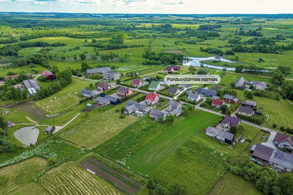 Parduodamas mūrinis namas su 29,40 arų sklypu &scaron;alia Varnių miestelio, Nakačios g. 9, Ožtakių k., Tel&scaron;ių r.