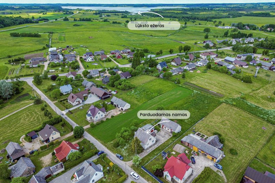 Parduodamas mūrinis namas su 29,40 arų sklypu &scaron;alia Varnių miestelio, Nakačios g. 9, Ožtakių k., Tel&scaron;ių r.