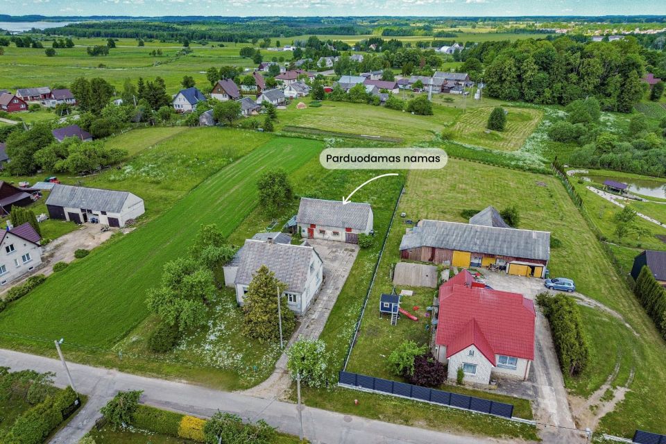 Parduodamas mūrinis namas su 29,40 arų sklypu &scaron;alia Varnių miestelio, Nakačios g. 9, Ožtakių k., Tel&scaron;ių r.