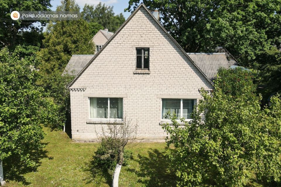 Parduodamas mūrinis namas su 57,06 arų žemės sklypu Kaštonų g., Upynos k., Telšių r.
