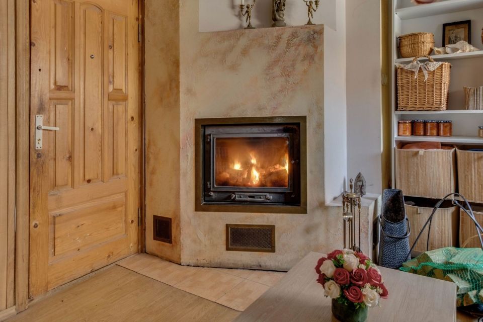 Parduodamas mūrinis namas su garažu, tinkantis verslui, &Scaron;iauliuose, &Scaron;im&scaron;ės mikrorajone, Vilkavi&scaron;kio g. 4