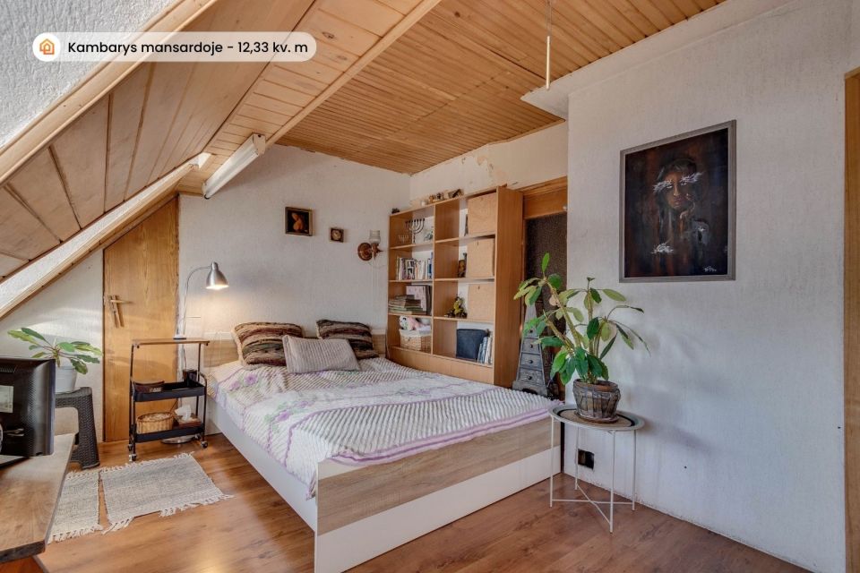 Parduodamas mūrinis namas su garažu, tinkantis verslui, &Scaron;iauliuose, &Scaron;im&scaron;ės mikrorajone, Vilkavi&scaron;kio g. 4