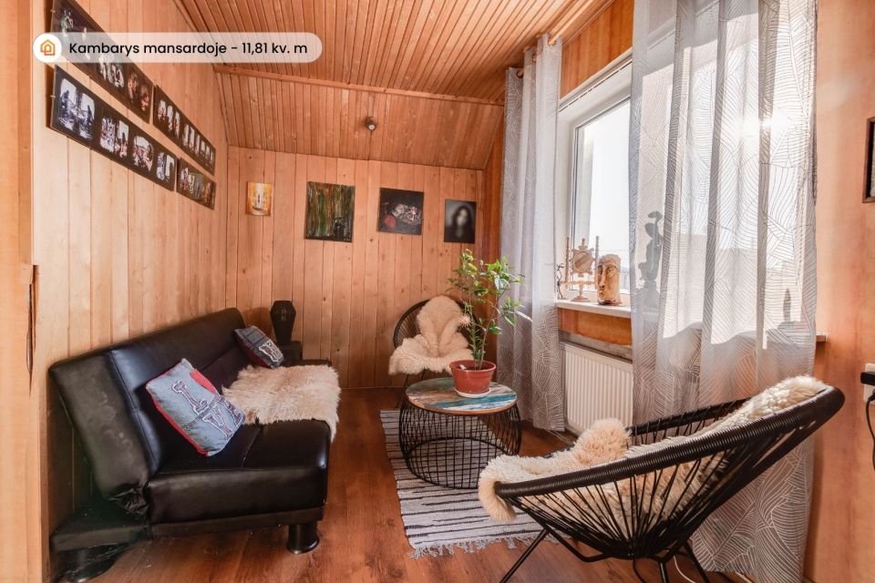 Parduodamas mūrinis namas su garažu, tinkantis verslui, &Scaron;iauliuose, &Scaron;im&scaron;ės mikrorajone, Vilkavi&scaron;kio g. 4