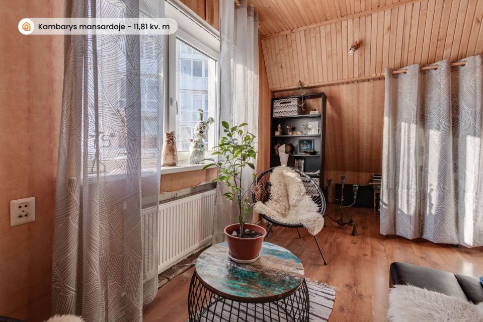 Parduodamas mūrinis namas su garažu, tinkantis verslui, &Scaron;iauliuose, &Scaron;im&scaron;ės mikrorajone, Vilkavi&scaron;kio g. 4