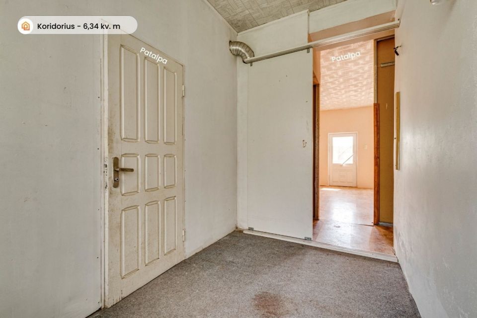 Parduodamas mūrinis namas su garažu, tinkantis verslui, &Scaron;iauliuose, &Scaron;im&scaron;ės mikrorajone, Vilkavi&scaron;kio g. 4