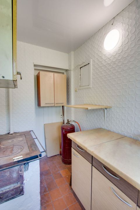 Nauja kaina, geras pasiūlymas. Parduodamas mūrinis sodo namas su 8,13 arų sklypu, Purienos Sodų 1-oji g. 40, Šiauliai.
