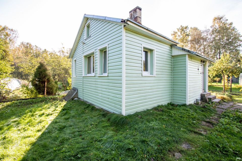 Nauja kaina, geras pasiūlymas. Parduodamas mūrinis sodo namas su 8,13 arų sklypu, Purienos Sodų 1-oji g. 40, Šiauliai.