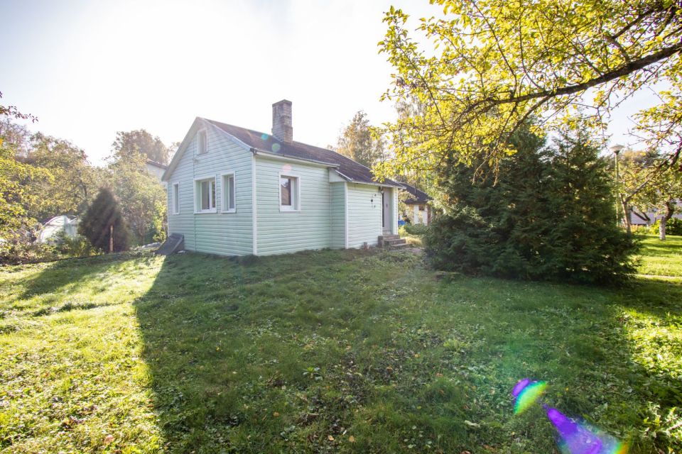 Nauja kaina, geras pasiūlymas. Parduodamas mūrinis sodo namas su 8,13 arų sklypu, Purienos Sodų 1-oji g. 40, Šiauliai.
