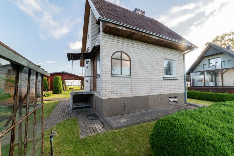 Parduodamas mūrinis sodo namas su 8,39 aro sklypu Gervėnų k., Bubių sen., &Scaron;iaulių r. &ndash; puiki vieta poilsiui gamtos apsuptyje!