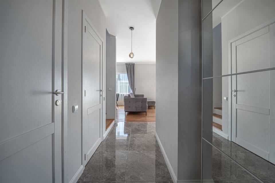 PARDUODAMAS NAMAS KLAIPĖDOS RAJONE - MODERNUS IR JAUKUS ĮSIKŪRĘS  &bdquo;ŽIOGŲ&ldquo; GYVENVIETĖJE, ANSO BRUOŽIO G