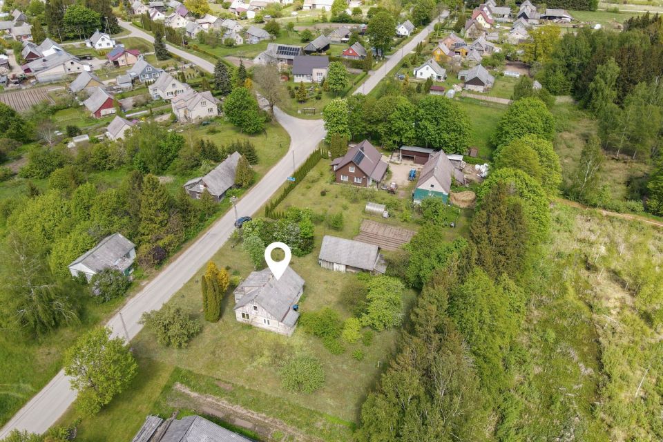Parduodamas namas šalia tvenkinio Barstyčių miestelio centre, Sedos g. 8, Skuodo r.