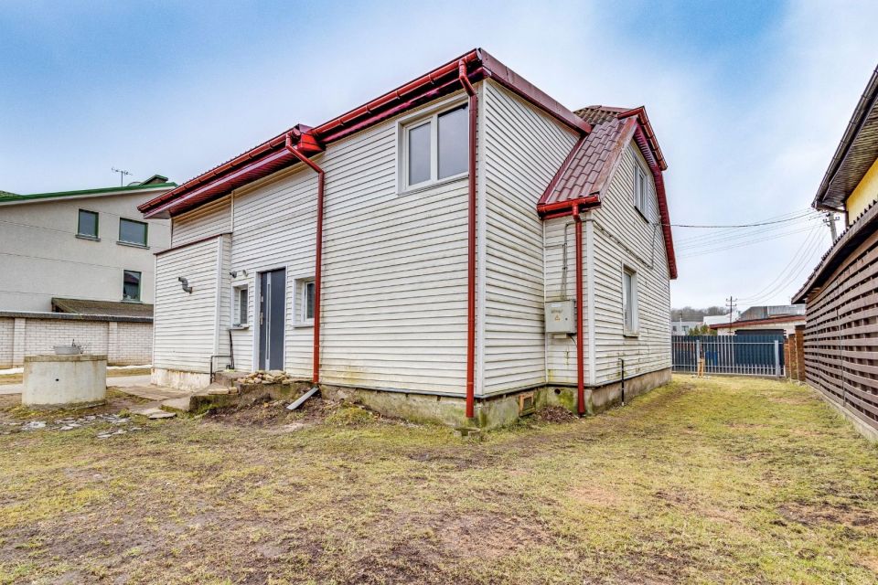 Parduodamas namas &Scaron;iauliuose, prie centrinio miesto parko, Dobilo g. 6