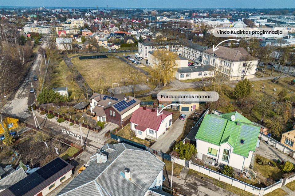 Parduodamas namas &Scaron;iauliuose, prie centrinio miesto parko, Dobilo g. 6